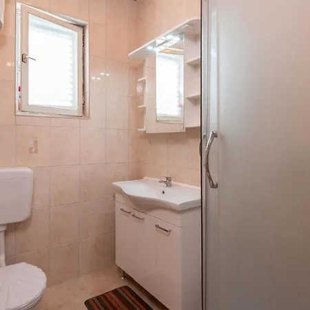 Ferienwohnung Fuer 3 Personen Ca 45 Qm In Kuciste, Dalmatien Sueddalmatien - B52479 *